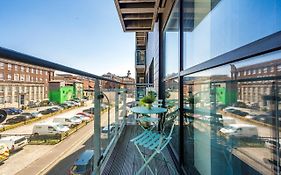Host & Stay - Central Balcony Apt