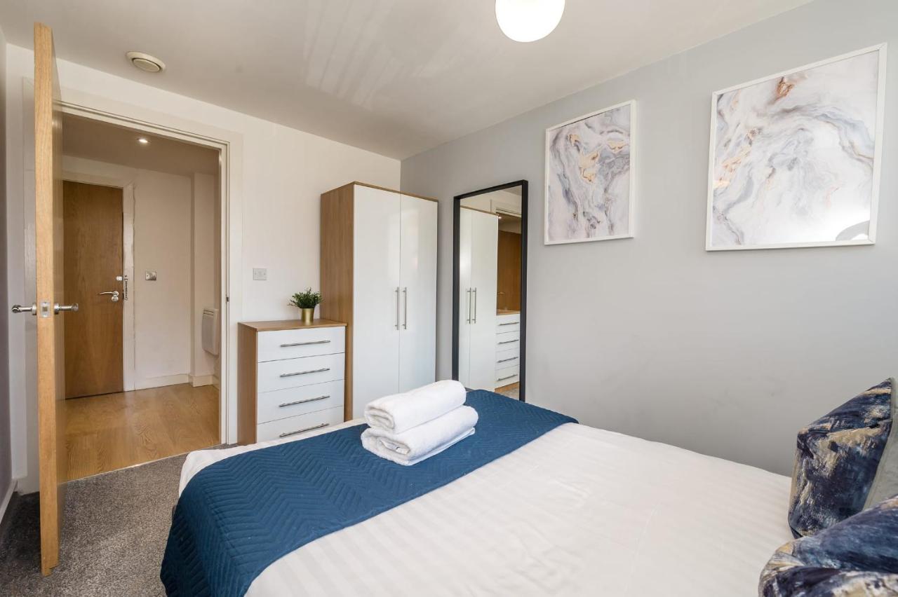 Host & Stay - Central Balcony Apt Liverpool Exterior photo