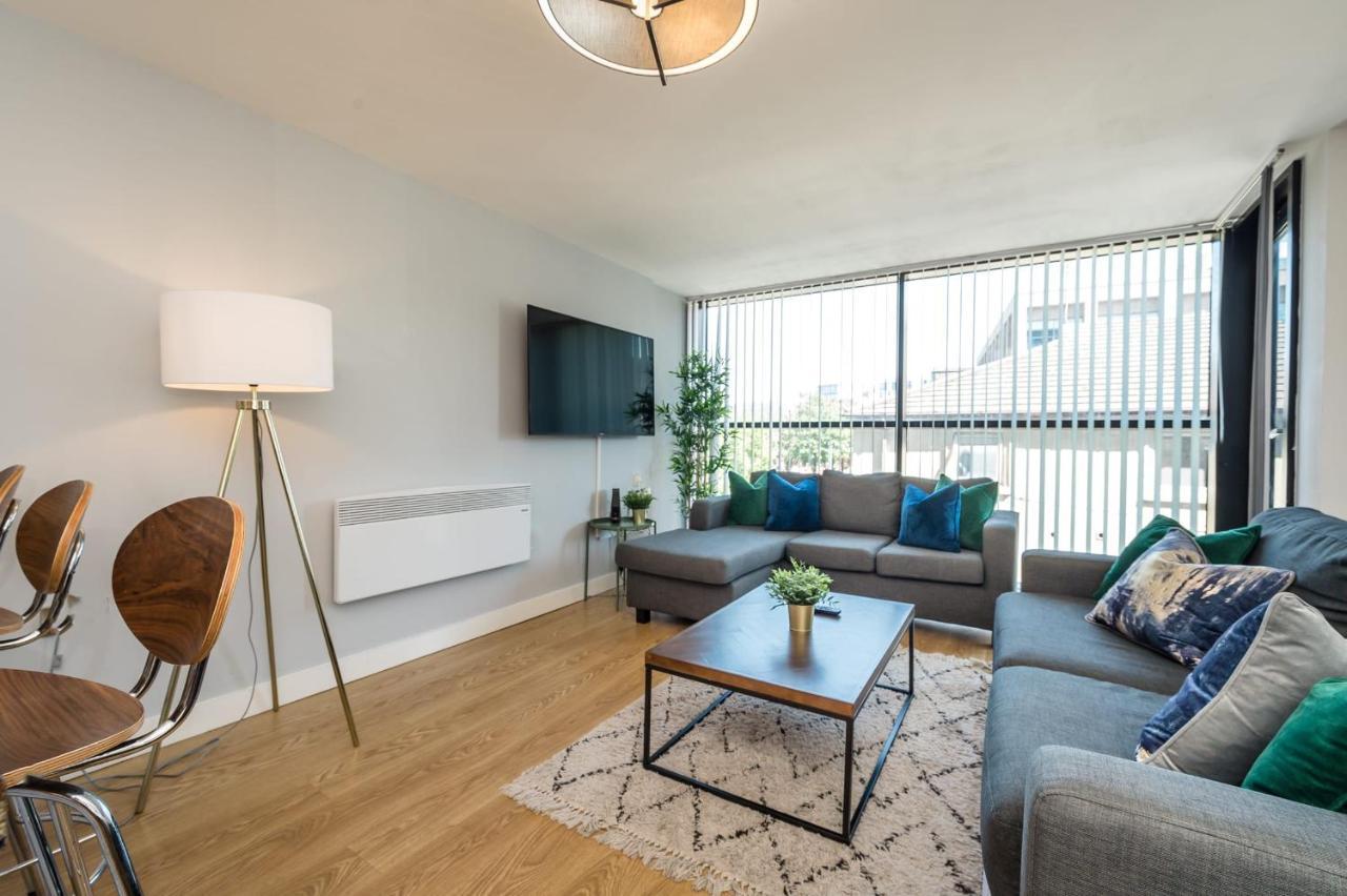 Host & Stay - Central Balcony Apt Liverpool Exterior photo